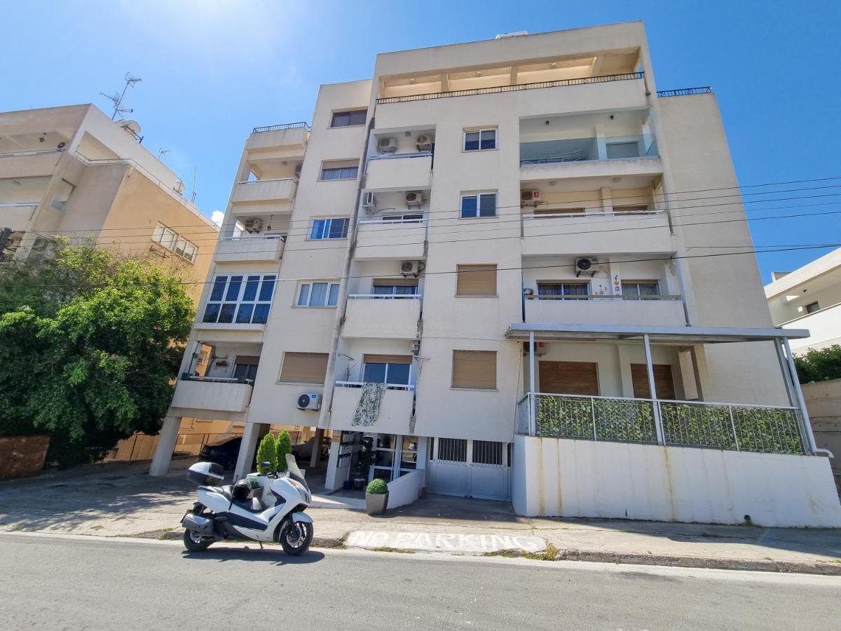 Springfield Park Apartment Larnaca Extérieur photo